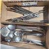 Image 1 : LOT DE 16 PINCES