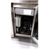 Image 3 : TABLE DE PREPARATION REFRIGEREE 3 PORTES DESSUS EN BOIS / C.I 72”X33”X28”