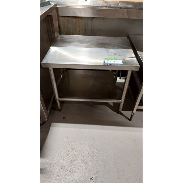 TABLE INOX 30”X24”X25”