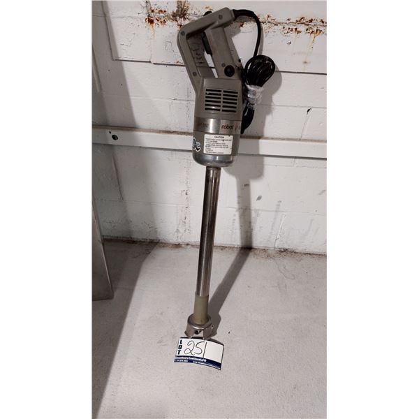 ROBOT MELANGEUR MODEL MP550