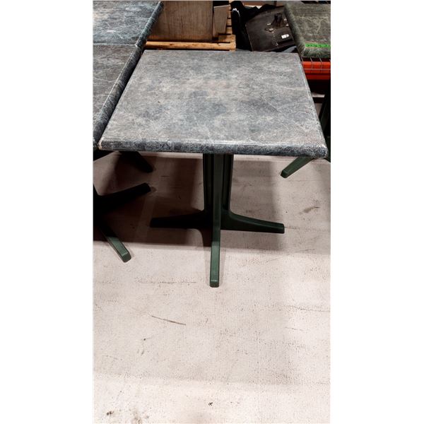 TABLE 23.5”X23.5”