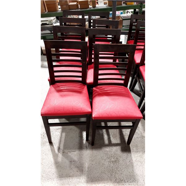 CHAISES EN BOIS