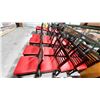 Image 3 : CHAISES EN BOIS