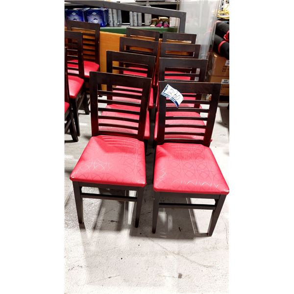 CHAISES EN BOIS
