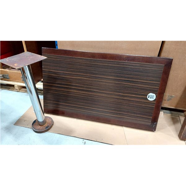 TABLE QUI VISSE AU MUR, VIENT AVEC 1 PATTE CH.