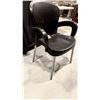 Image 1 : CHAISE EN PLASTIQUE