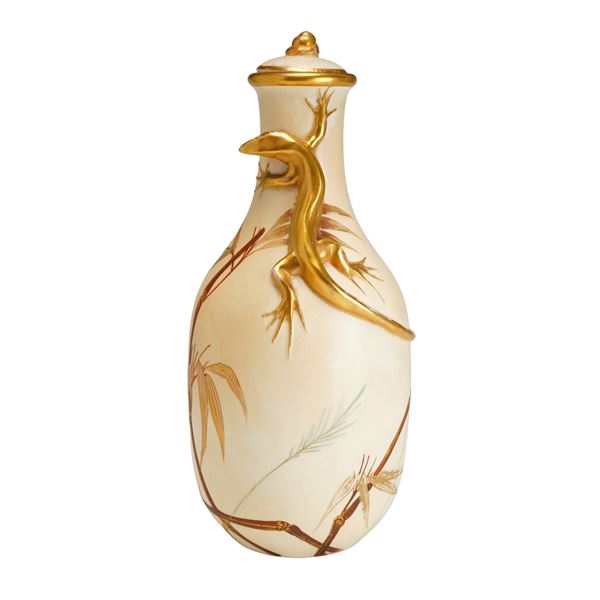 Wedgwood Gilded Lidded Vase with Applied Lizard