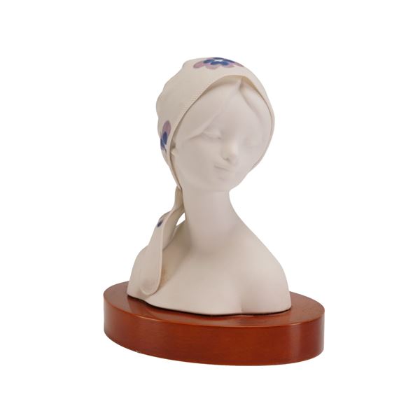 Lladro Bisque Porcelain Bust Kerchief's Lady 01011672 with Original Box