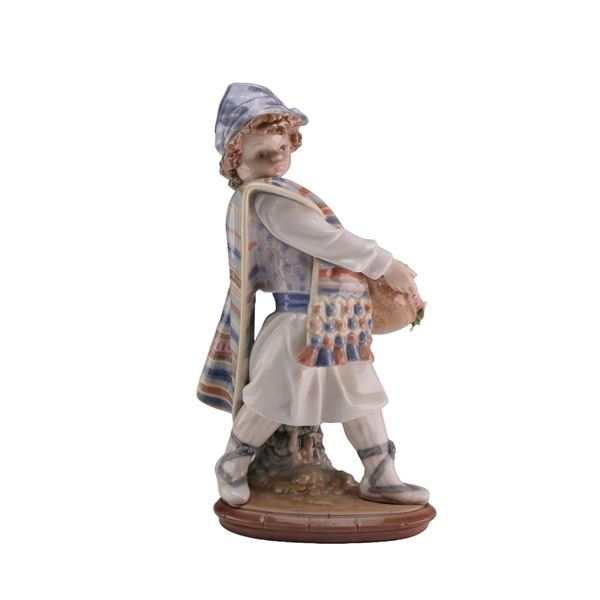 Lladro Glazed Porcelain Figurine Valencian Flowers 01001526 with Original Box