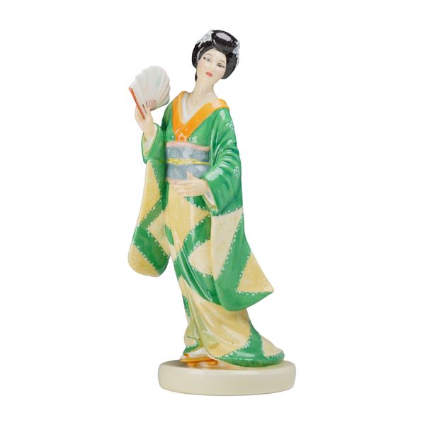 Royal Doulton Yum Yum HN 2899 Porcelain Figurine