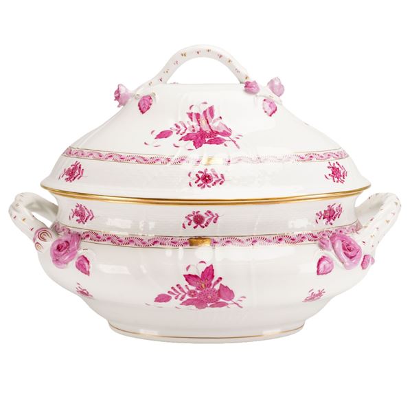 Herend Hungary Chinese Bouquet Raspberry Porcelain Hand Painted Lidded Tureen
