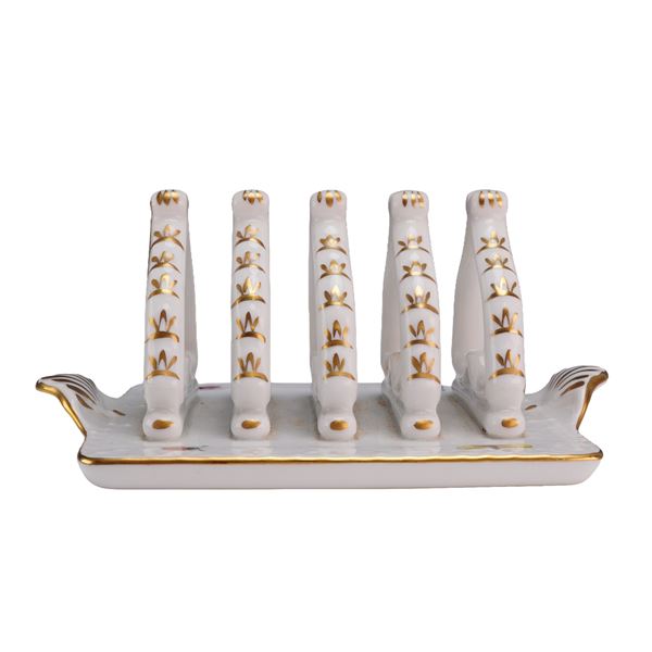 Herend Hand-Painted Porcelain Rothschild Bird Pattern 4-Slice Toast Server