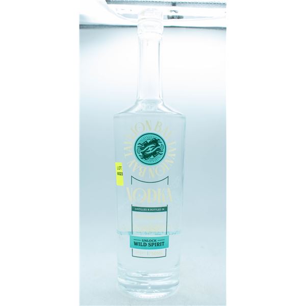TAYNTON BAY VODKA 750ML 40% ABV