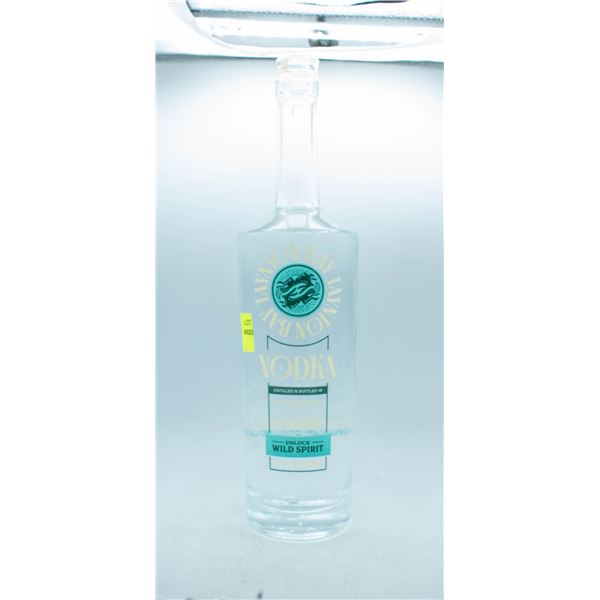 TAYNTON BAY VODKA 750ML 40% ABV