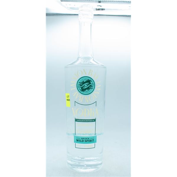TAYNTON BAY VODKA 750ML 40% ABV