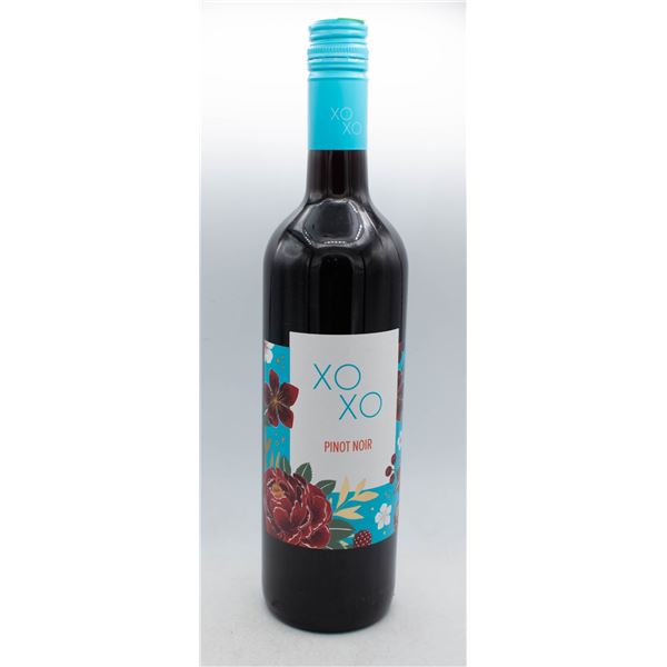 XOXO PINOT NOIR 750ML 12.5% ABV