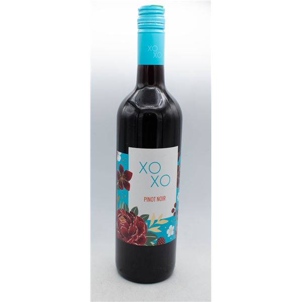 XOXO PINOT NOIR 750ML 12.5% ABV