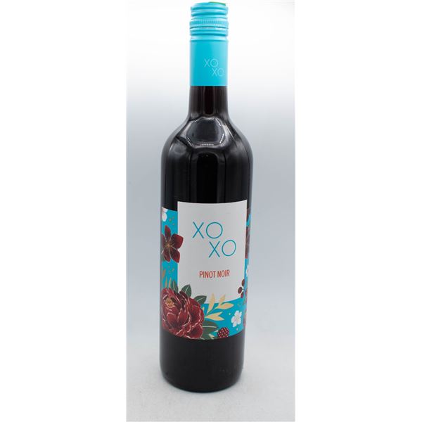 XOXO PINOT NOIR 750ML 12.5% ABV