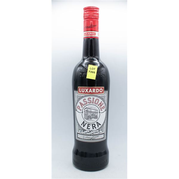 LUXARDO PASSIONE NERA LIQUEUR 750ML 38% ABV