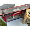 Image 2 : Betty Crocker Buffet Server and Chocolate Fon