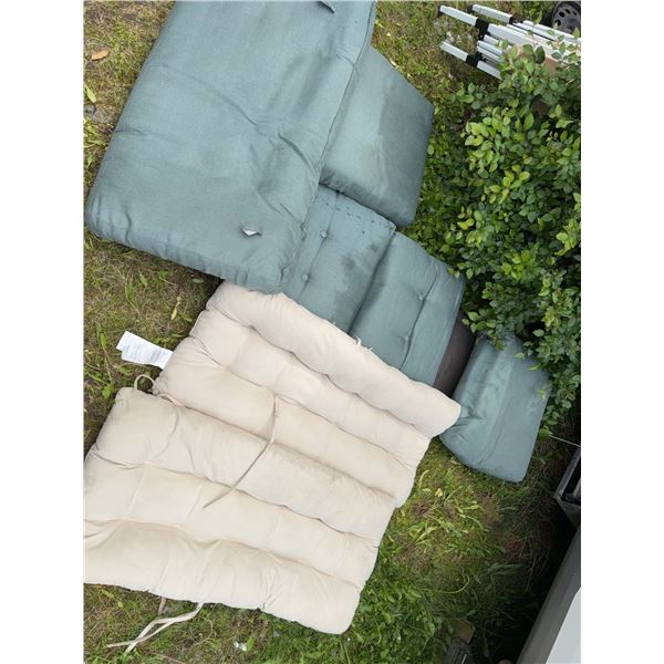 Outdoor Cushions and Resin Storage Box