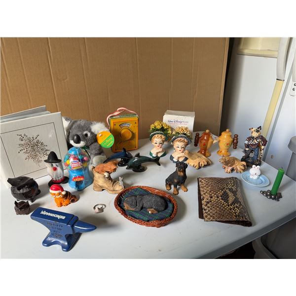 Figurines and Collectibles Lot