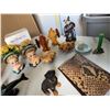 Image 2 : Figurines and Collectibles Lot