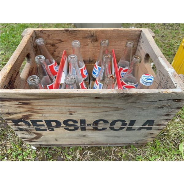 Pepsi-Cola Wooden Crate With 12 Glass Bottles