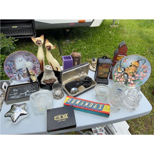 Decorative Figurines and Tableware