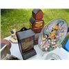 Image 2 : Decorative Figurines and Tableware