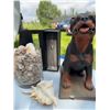 Image 2 : Rottweiler Candle and Sea Shell Collection