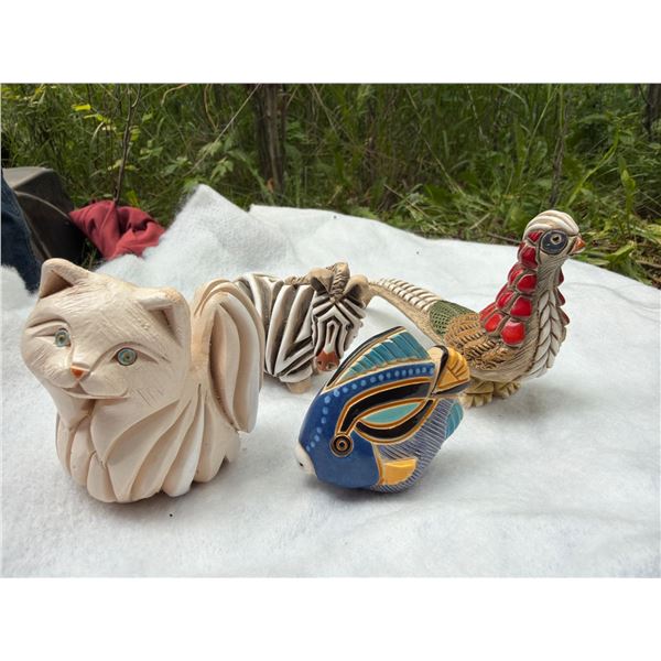 Vintage Artesania Rinconada figurines