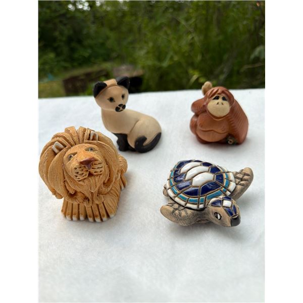 Vintage Artesania Rinconada figurines