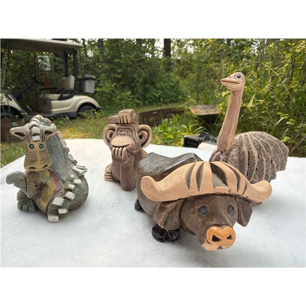 Vintage Artesania Rinconada figurines