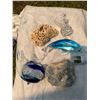 Image 4 : Decorative Glass Sculptures, Coral, and Celestite