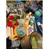 Image 7 : Household Items and Craft Supplies