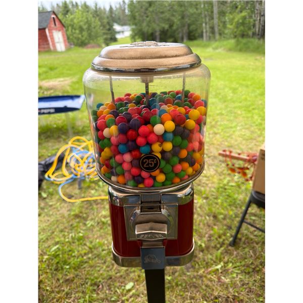 Beaver Vending Gumball Machine with Stand