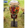 Image 4 : Beaver Vending Gumball Machine with Stand
