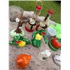 Image 3 : Ceramic Collectibles and Decorative Items