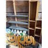 Image 3 : Lot: Metal Planters, Shelves, and Fall/