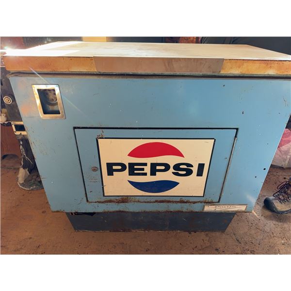 Universal Pepsi Cooler, Coin Operated
