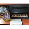 Image 1 : Yamaha PortaSound PC-100 Battery Keyboard