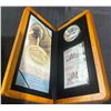 Image 3 : 2005 Canada $5 Silver Walrus Coin & $1 Stamp Set in Box