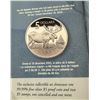 Image 9 : 2004 Canada $5 Majestic Moose Silver Coin & Stamp Set in Wood Case