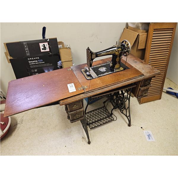 Singer Treadmill C