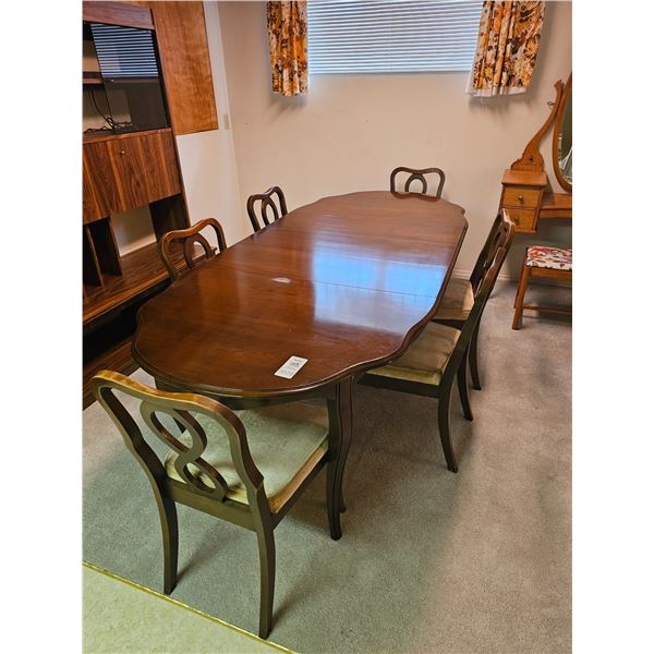 Vintage Dining Table & Chairs C