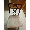 Image 8 : Vintage Dining Table & Chairs C