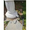 Image 4 : Bird Bath  A