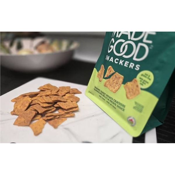MadeGood Organic Sweet Potato Crackers 142g