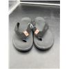 Image 3 : Roots Black Flip Flops Size 6